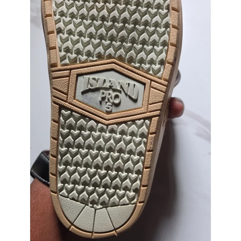 Island‎ Slipper Brown Suede Mens Size 5 MADE IN HAWAII Flip Flops Sandals